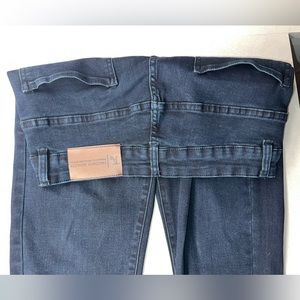 Unworn Tailored Athlete Premium Stretch Dark Wash Jeans (34W 34L)